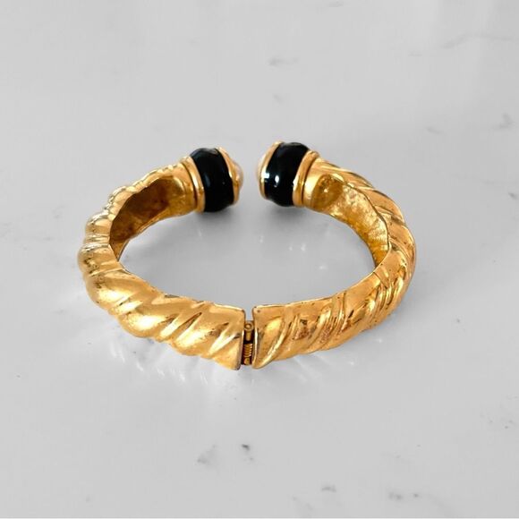 Joan Rivers Vintage Gold Faux Pearl Clamper Cuff Bracelet - Picture 4 of 5